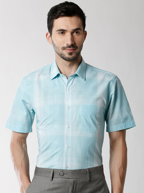 

Peter England Men Blue Regular Fit Checked Formal Shirt