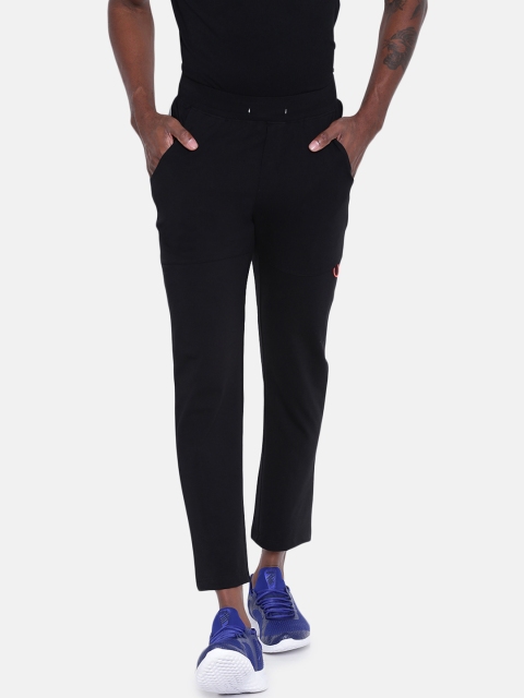 

Soul Space Men Black Solid Regular-Fit Trackpant