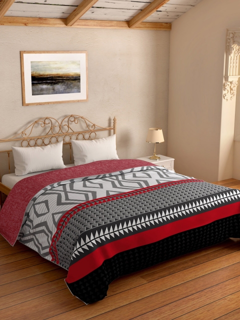 

SPACES Red & Black Abstract AC Room 150 GSM Double Bed Comforter