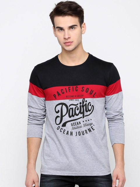 

Maniac Men Grey Colourblocked Round Neck Pure Cotton T-shirt