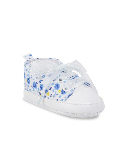 

Kittens Girls Blue & White Printed Booties