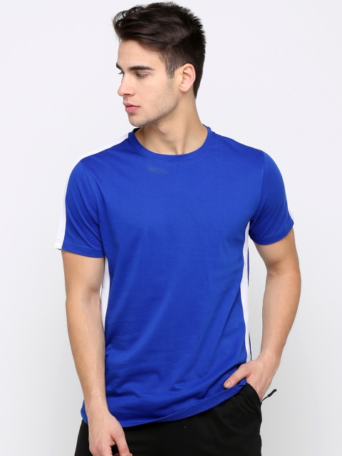 

Maniac Men Blue Solid Round Neck T-shirt