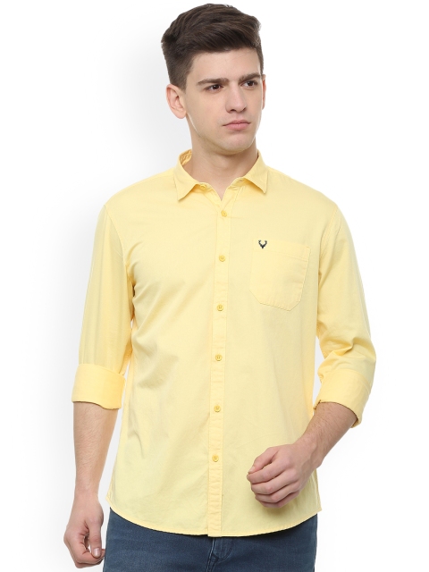 

Solly Jeans Co. Men Yellow Regular Fit Solid Casual Shirt