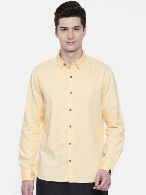 

Breakbounce Men Yellow Slim Fit Solid Casual Shirt