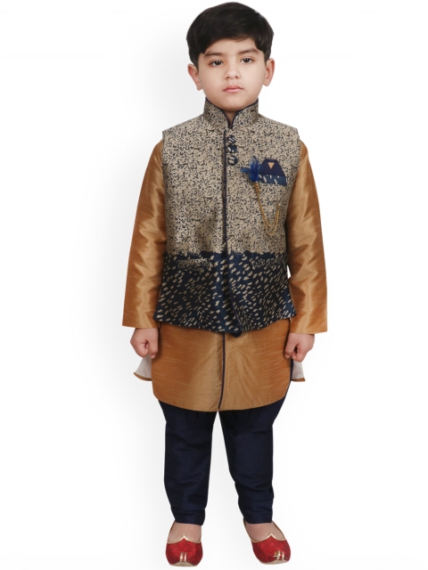 

SG YUVRAJ Boys Brown & Navy Blue Printed Kurta with Pyjamas