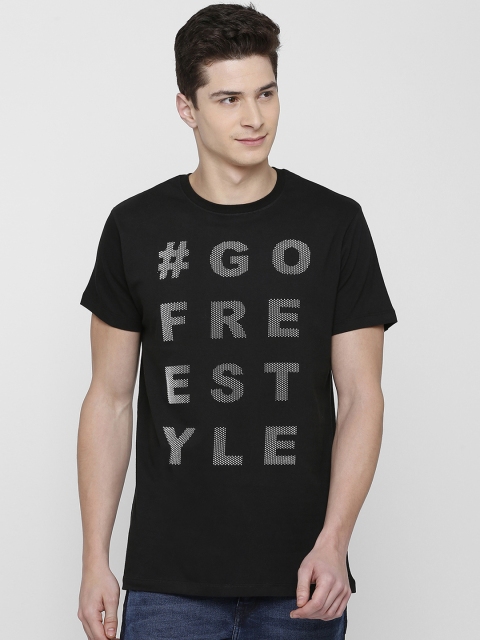 

SKULT by Shahid Kapoor Men Black Printed Round Neck T-shirt