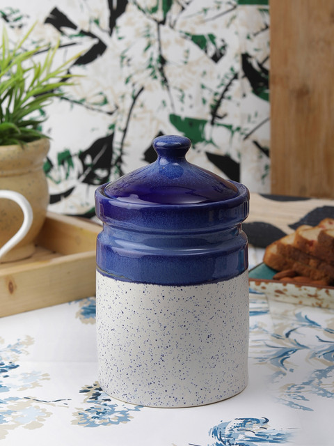 

VarEesha White & Blue Textured Ceramic Jar
