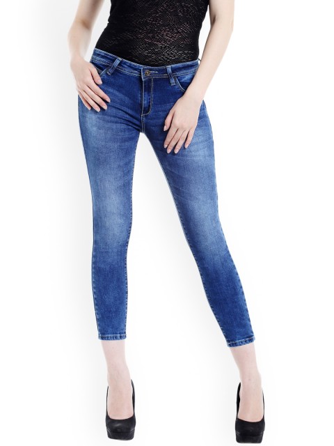 

fungus Women Blue Slim Fit Low-Rise Clean Look Stretchable Cropped Jeans