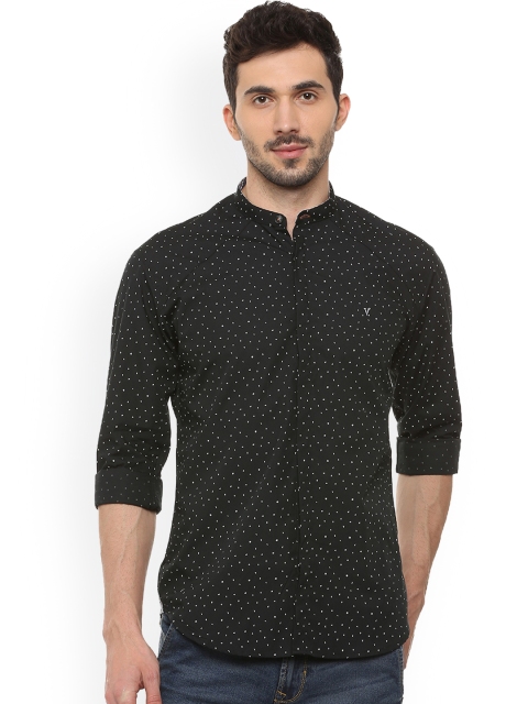

V Dot Men Black Slim Fit Printed Casual Shirt