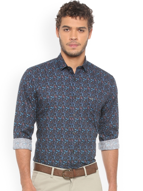 

V Dot Men Black Slim Fit Printed Casual Shirt