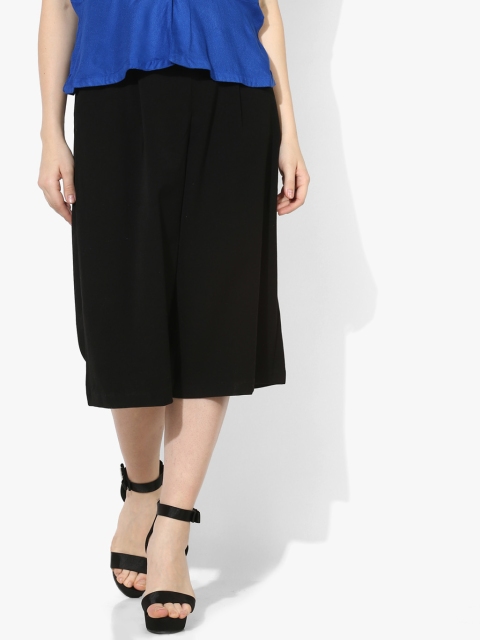 

Black Solid Culottes