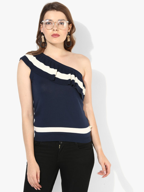 

Navy Blue Solid Sweater