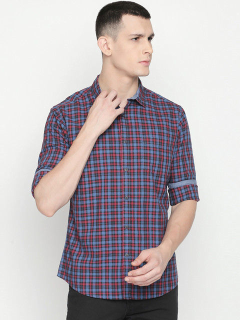 

BYFORD by Pantaloons Men Blue & Red Slim Fit Checked Casual Shirt
