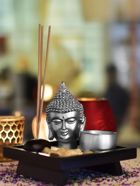 

Archies Silver-Toned Lord Buddha Showpiece