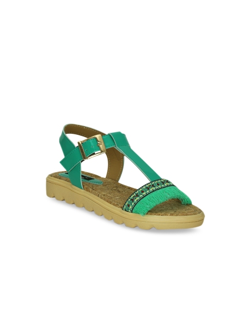 

Kielz Women Green Woven Design Open Toe Flats