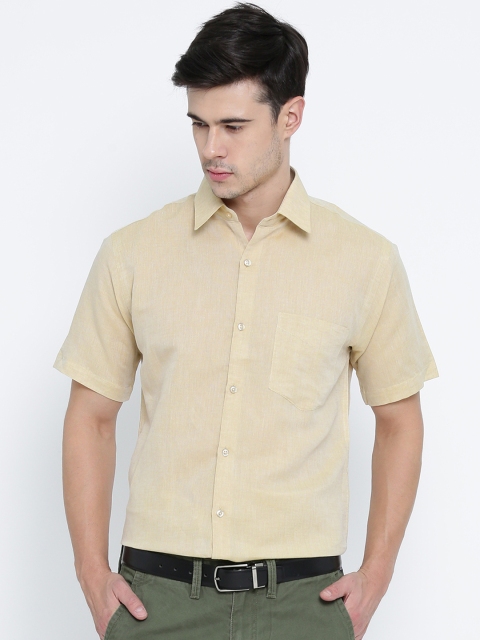 

Hancock Men Beige Slim Fit Solid Formal Shirt