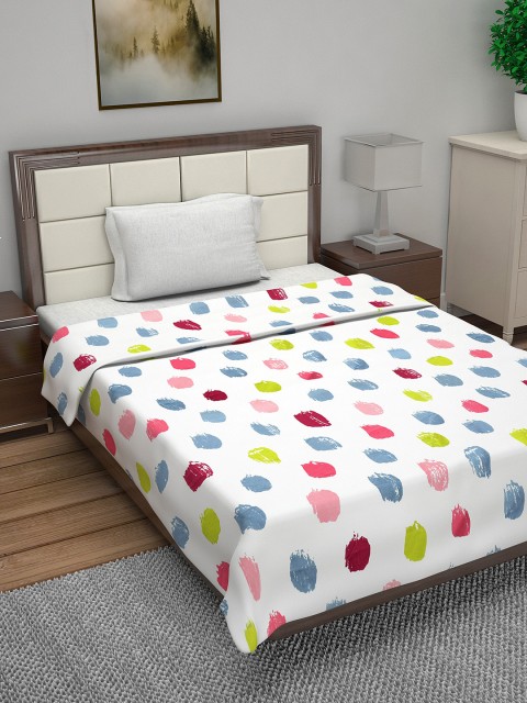 

Divine Casa White Geometric AC Room 110 GSM Single Bed Dohar
