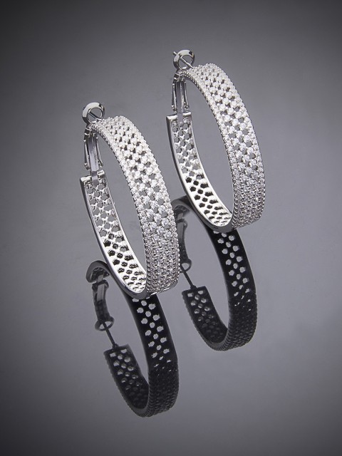 

shaze Women Silver-Toned Circular Hoop Earrings