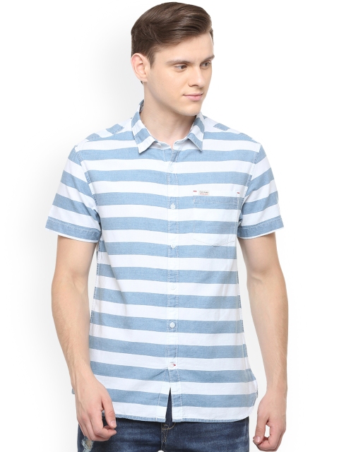 

People Men Blue & White Regular Fit Striped Casual Shirt