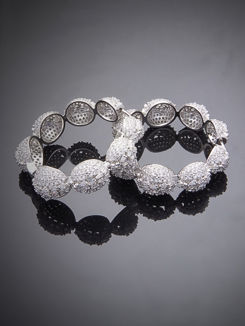 

shaze Silver-Toned Circular Hoop Earrings