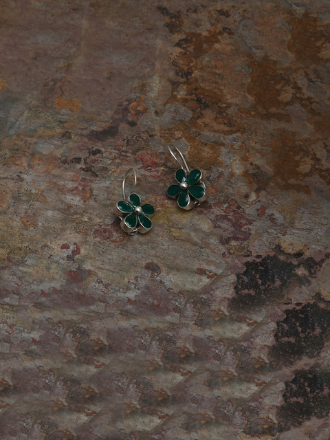 

Silverholic Handcrafted Green Floral Drop Silver Earrings