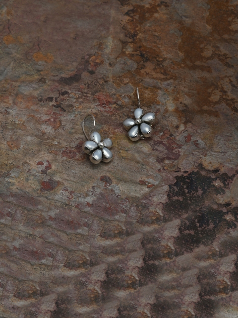 

Silverholic Women White Pearls Floral Handcrafted Drop Silver Earrings