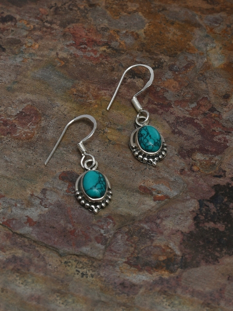 

Silverholic Handcrafted Turquoise Blue Oval Drop Silver Earrings
