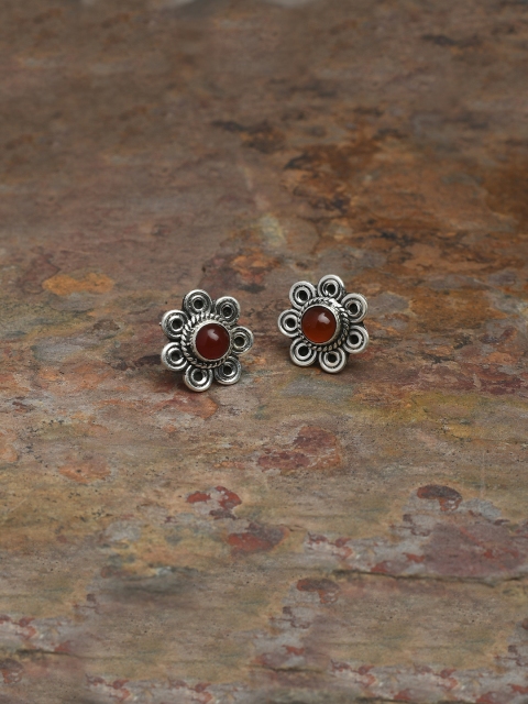 

Silverholic Women Maroon Floral Handcrafted Silver Studs