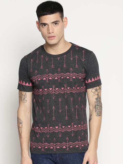 

IMPACKT Men Black Printed Round Neck T-shirt