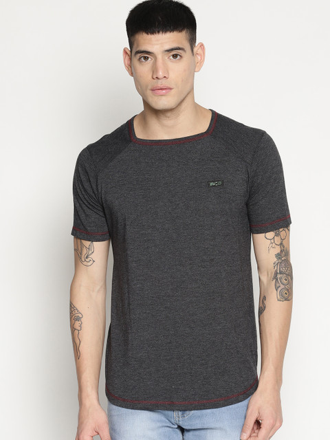 

IMPACKT Men Black Solid Round Neck T-shirt