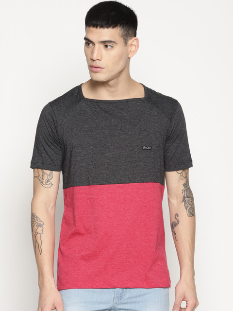 

IMPACKT Men Black & Pink Colourblocked Round Neck T-shirt