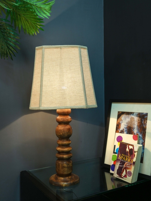

Grated Ginger Brown Solid Handcrafted Table Lamp