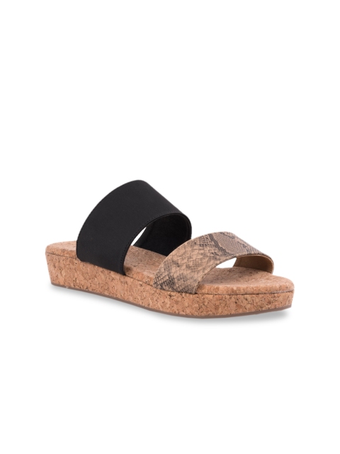 

Kraft Cellar Women Brown Printed Flatforms