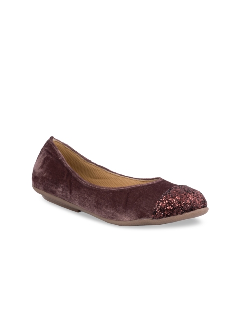 

Kraft Cellar Women Mauve Solid Ballerinas