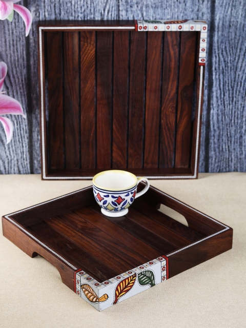 

VarEesha Set of 2 Brown Wooden Red Leaf Square Serving Trays
