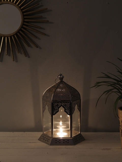 

HOME DECOR INDIA Silver-Toned & Transparent Morakkan Lantern