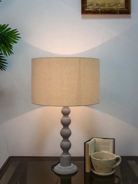 

Grated Ginger Cream-Coloured Solid Handcrafted Table Lamp with Shade