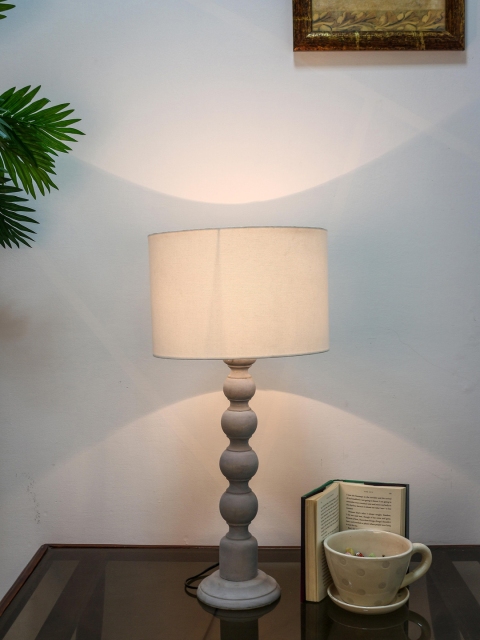 

Grated Ginger Grey & White Solid Handcrafted Table Lamp with Shade