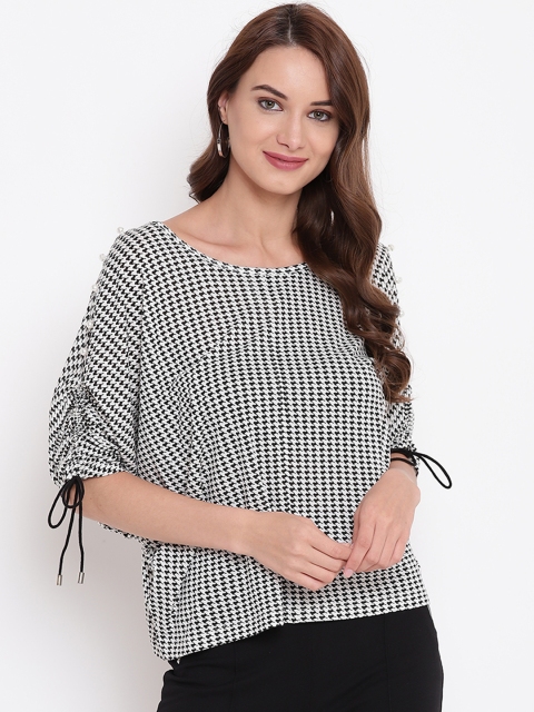 

Texco Women Black & Off-White Printed Boxy Top