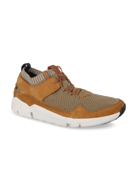 

Clarks Men Beige Sneakers