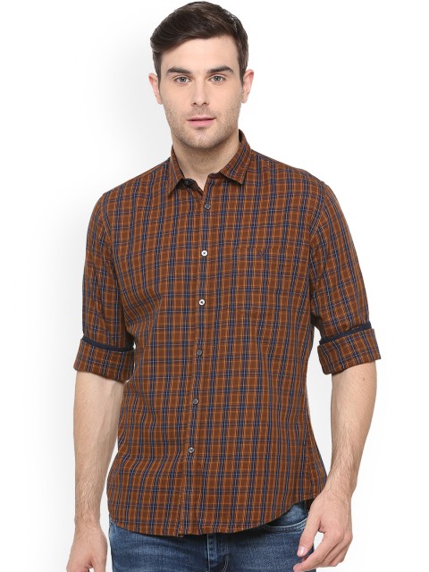 

Van Heusen Sport Men Brown Slim Fit Checked Casual Shirt