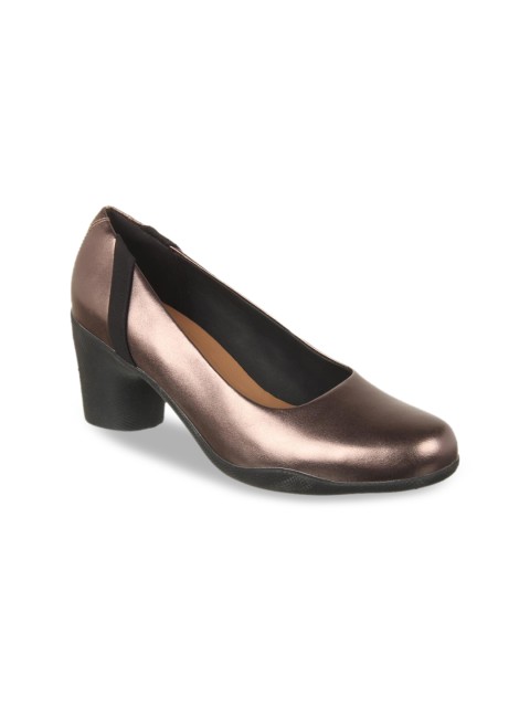 

Clarks Women Grey Solid Pumps