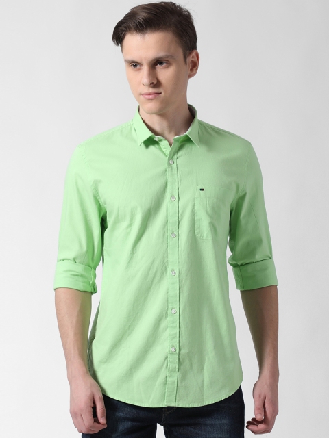 

Peter England Casuals Men Green Slim Fit Solid Casual Shirt