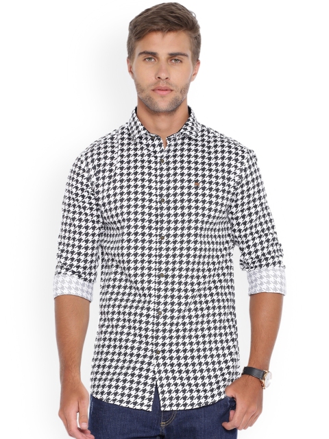 

SHOWOFF Men White & Navy Blue Slim Fit Printed Casual Shirt