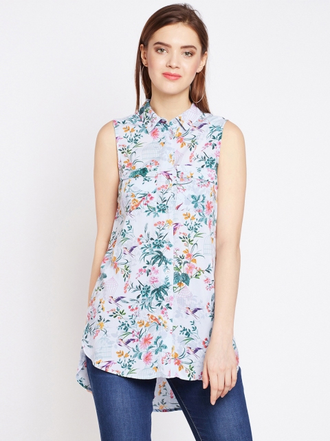 

Oxolloxo Women White & Blue Regular Fit Printed Casual Shirt