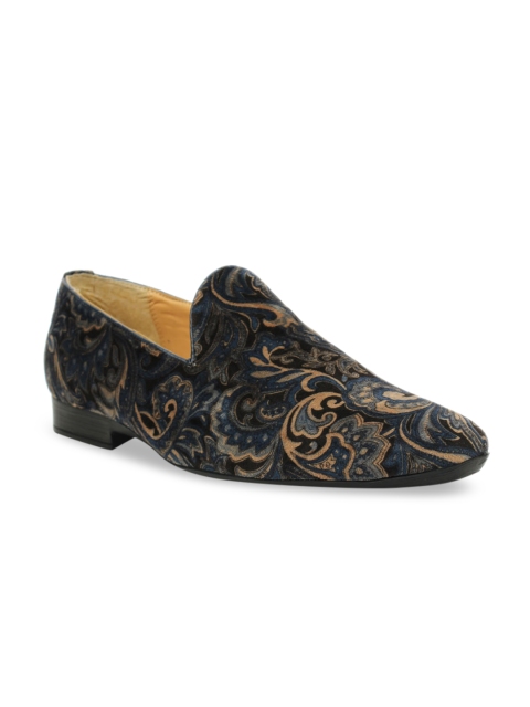 

San Frissco Men Blue Loafers