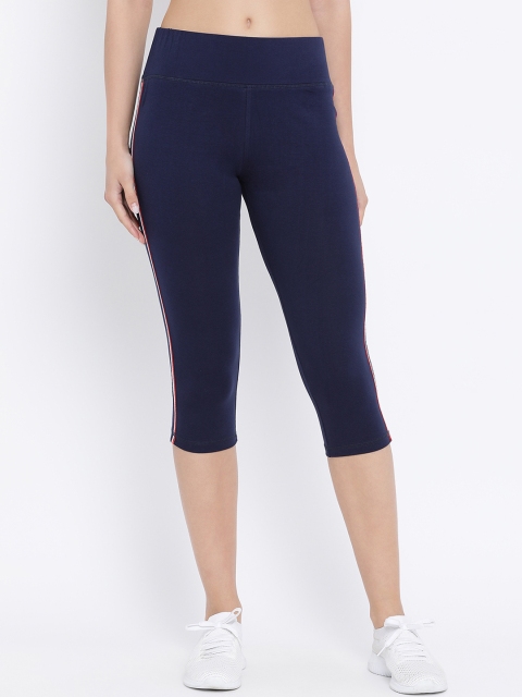 

Clovia Women Blue Solid Activewear Capri Tights