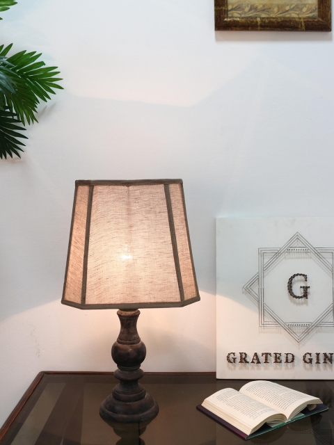 

Grated Ginger Black Solid Handcrafted Table Lamp