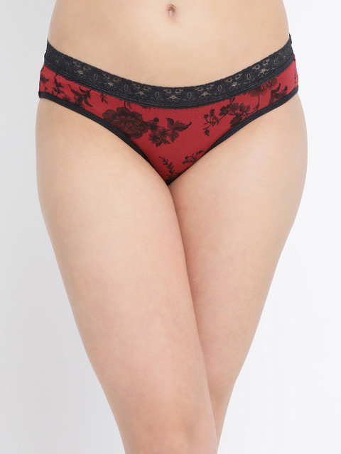 

Clovia Women Red & Black Printed Hipster Briefs PN3225P04XL
