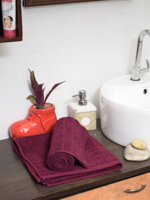 

Avira Home Set of 2 Purple Solid 500 GSM Cotton Hand Towels